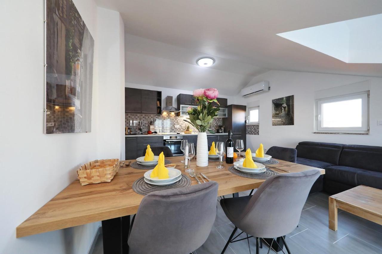 Apartments Oliva Врси Экстерьер фото