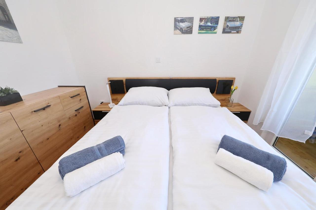 Apartments Oliva Врси Экстерьер фото